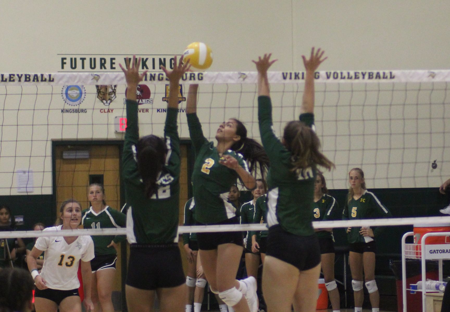 Vikings sweep the Pirates